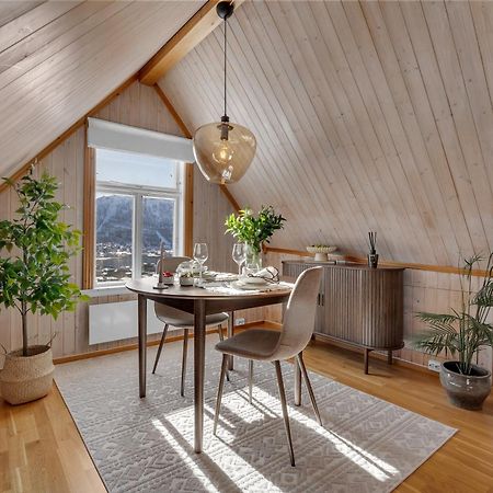Cozy Central Loft Apartment With Amazing View Tromso Exterior photo