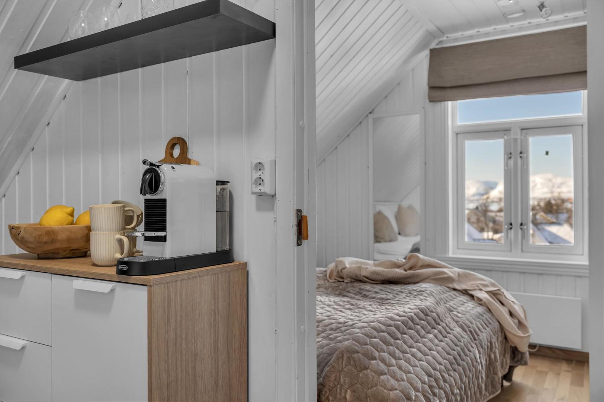 Cozy Central Loft Apartment With Amazing View Tromso Exterior photo